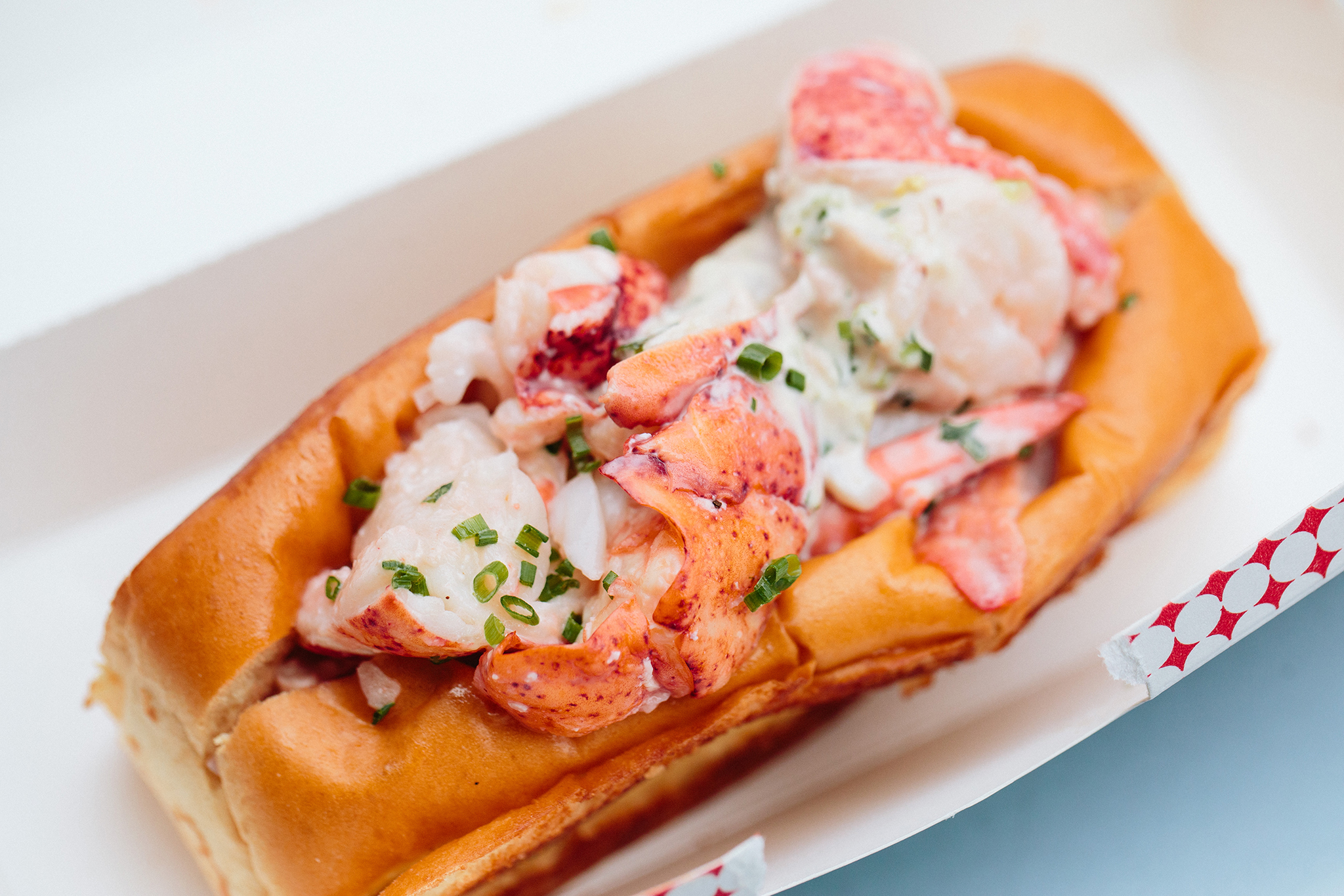 how much does a lobster roll cost in boston