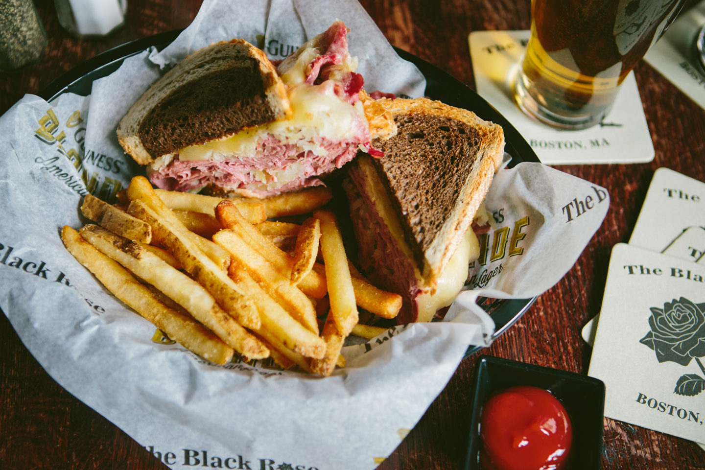 The Best Irish Pubs In Boston · The Food Lens