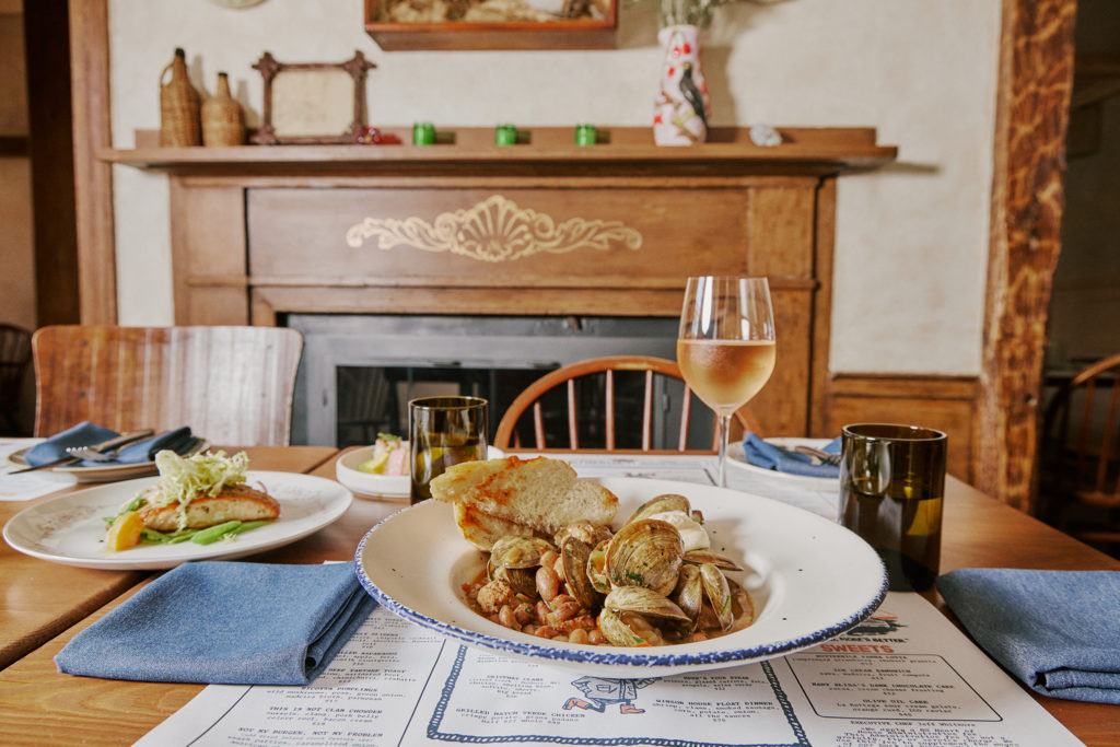 The Best Restaurants and Takeout Options in Duxbury, Mass. · The Food Lens